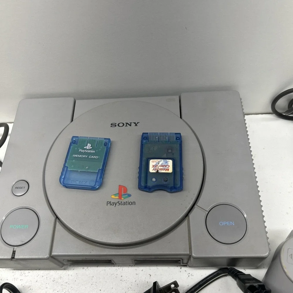Sony PlayStation PS1 SCPH-5501 Bundle With 7 Games- Tested - Working